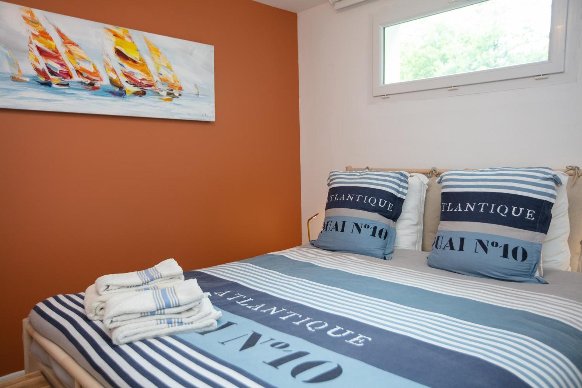 Erreka Txikia Bed & Breakfast Urrugne Room photo